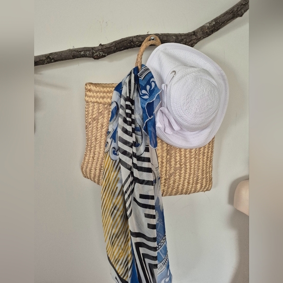 Blue and White Patterned Scarf - Picture 11 of 11